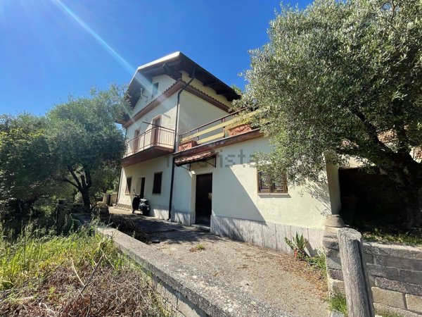 casa indipendente in vendita a Subiaco