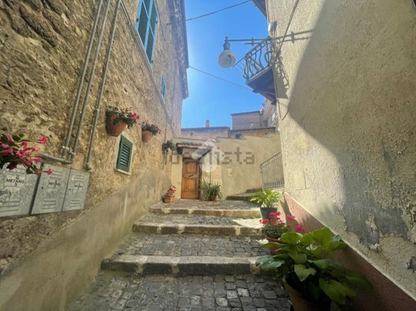 appartamento in vendita a Subiaco