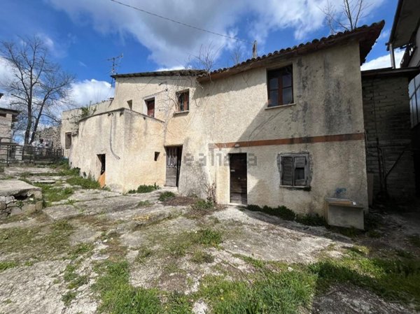 appartamento in vendita a Subiaco