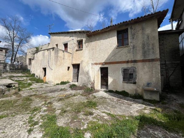 appartamento in vendita a Subiaco