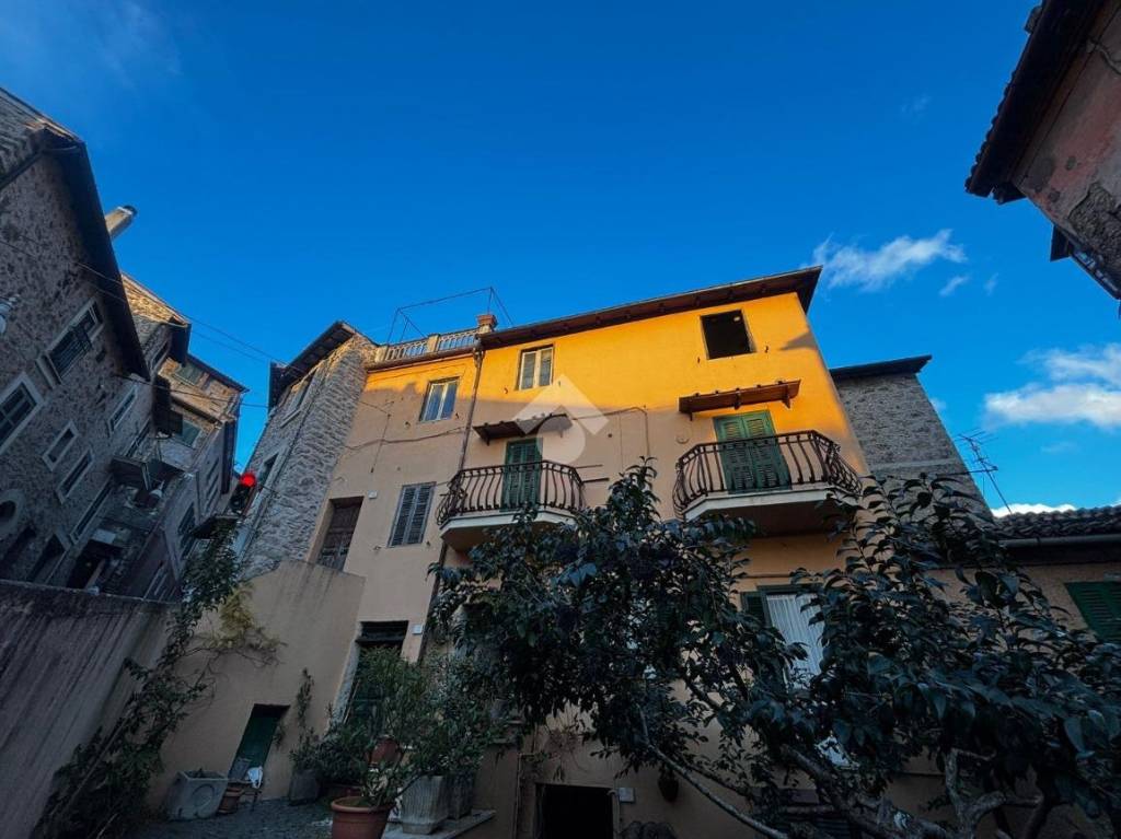 appartamento in vendita a Subiaco