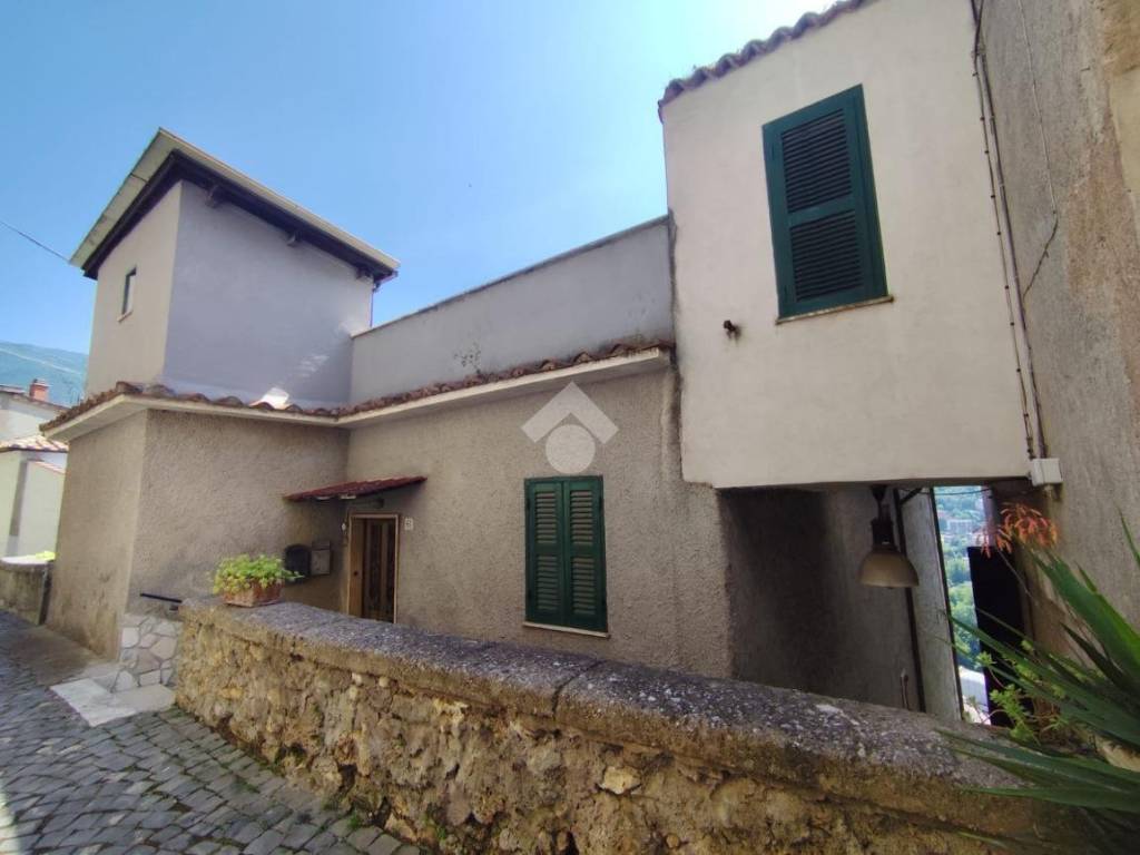 appartamento in vendita a Subiaco