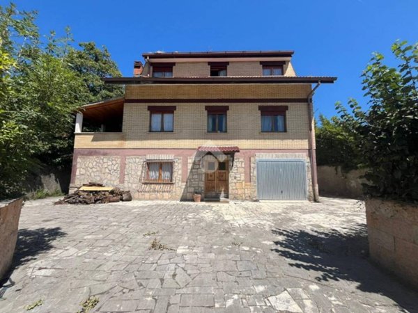 casa indipendente in vendita a Subiaco