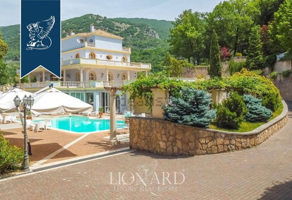 villa in vendita a Subiaco