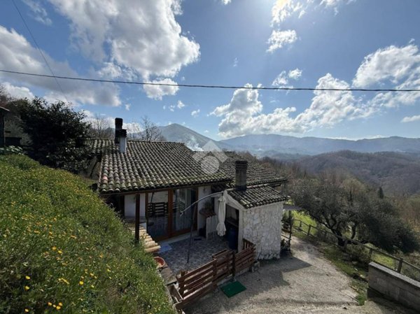 casa indipendente in vendita a Subiaco