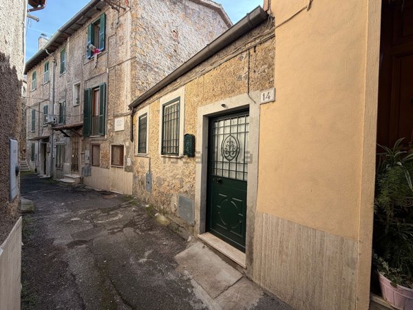 appartamento in vendita a Subiaco