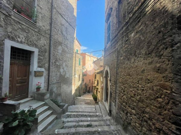 appartamento in vendita a Subiaco