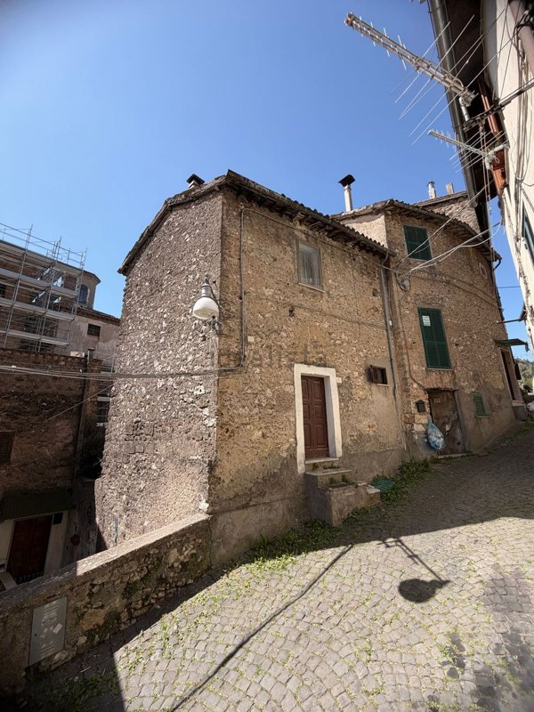 appartamento in vendita a Subiaco