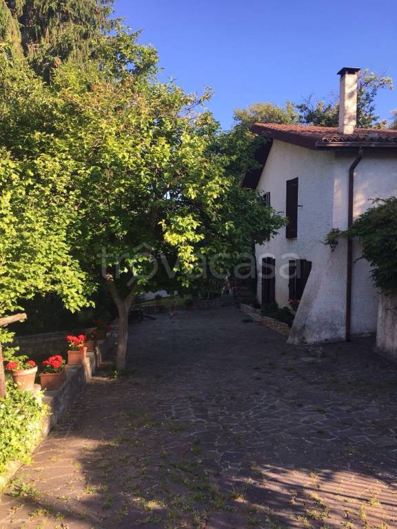 casa indipendente in vendita a Subiaco in zona Vignola