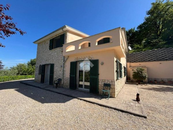 casa indipendente in vendita a Subiaco