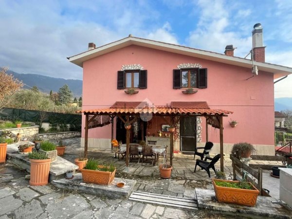 casa indipendente in vendita a Subiaco in zona Vignola