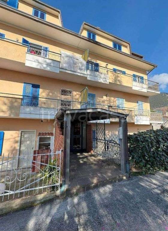 appartamento in vendita a Subiaco in zona Vignola