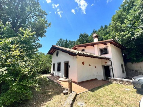 casa indipendente in vendita a Subiaco in zona Vignola