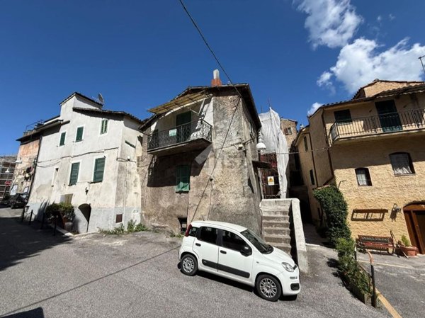 appartamento in vendita a Subiaco in zona Vignola