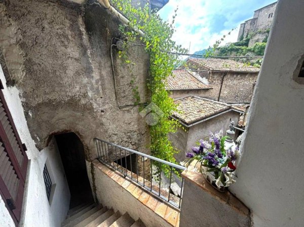 appartamento in vendita a Subiaco in zona Vignola