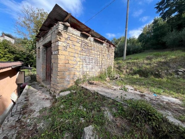 casa indipendente in vendita a Subiaco in zona Vignola