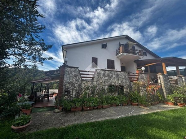 casa indipendente in vendita a Subiaco in zona Vignola
