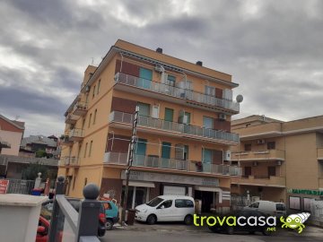 appartamento in vendita a Tivoli in zona Villa Adriana
