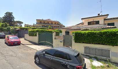 casa indipendente in vendita a Tivoli in zona Villaggio Adriano