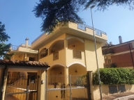 appartamento in vendita a Tivoli in zona Terme