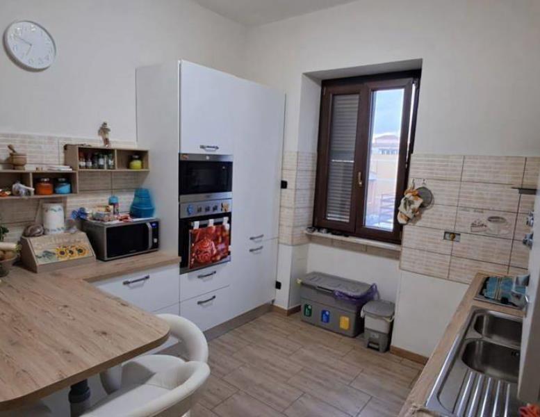 appartamento in vendita a Tivoli in zona Terme