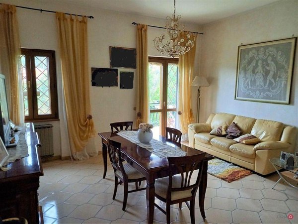 casa indipendente in vendita a Tivoli in zona Villa Adriana
