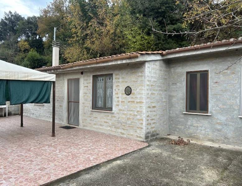 casa indipendente in vendita a Tivoli