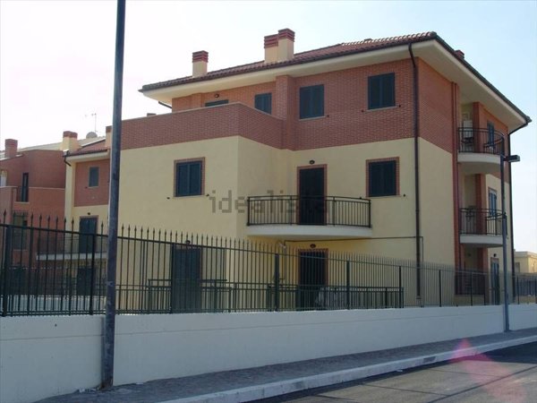 appartamento in vendita a Tivoli in zona Terme