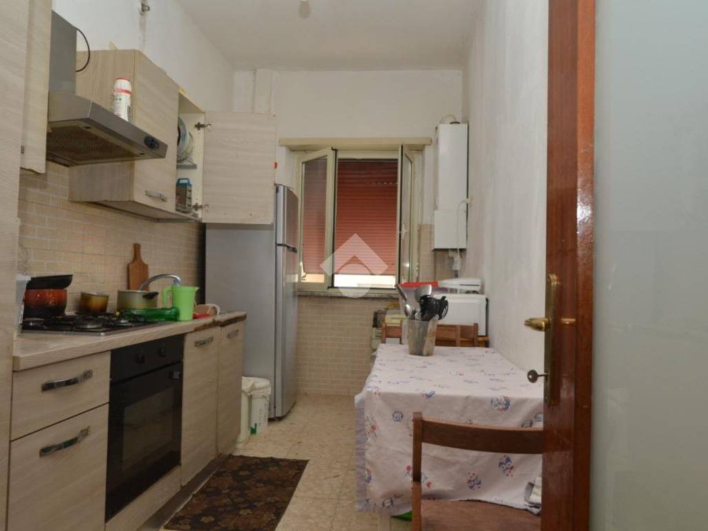appartamento in vendita a Tivoli in zona Villaggio Adriano