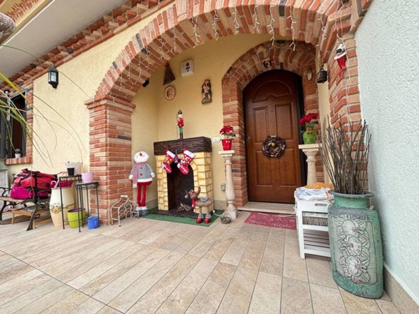 appartamento in vendita a Tivoli in zona Terme