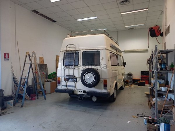 casa indipendente in vendita a Tivoli in zona Villa Adriana