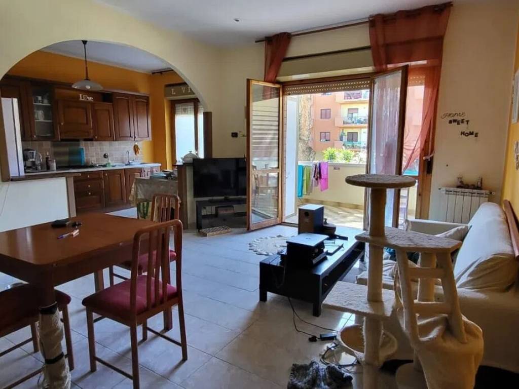 appartamento in vendita a Tivoli in zona Terme