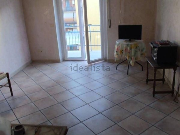 appartamento in vendita a Tivoli in zona Terme