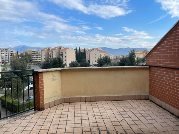 appartamento in vendita a Tivoli in zona Terme