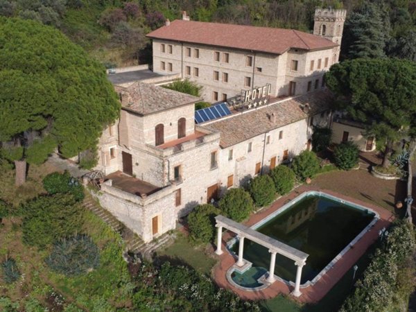 intera palazzina in vendita a Tivoli