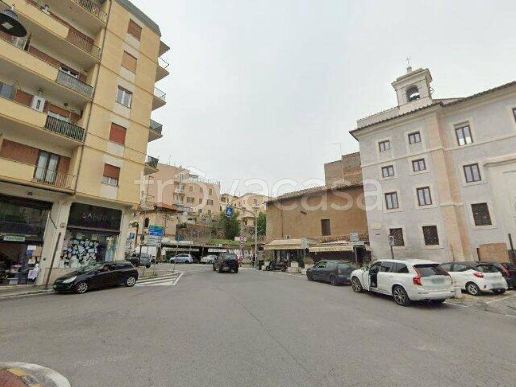 casa indipendente in vendita a Tivoli