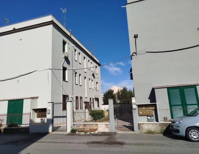 appartamento in vendita a Tivoli in zona Terme