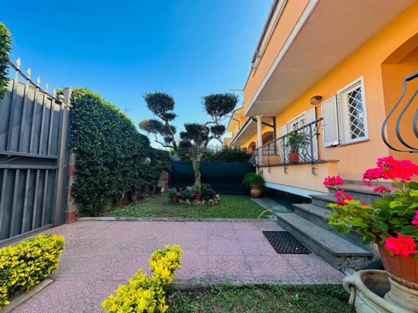 casa indipendente in vendita a Tivoli