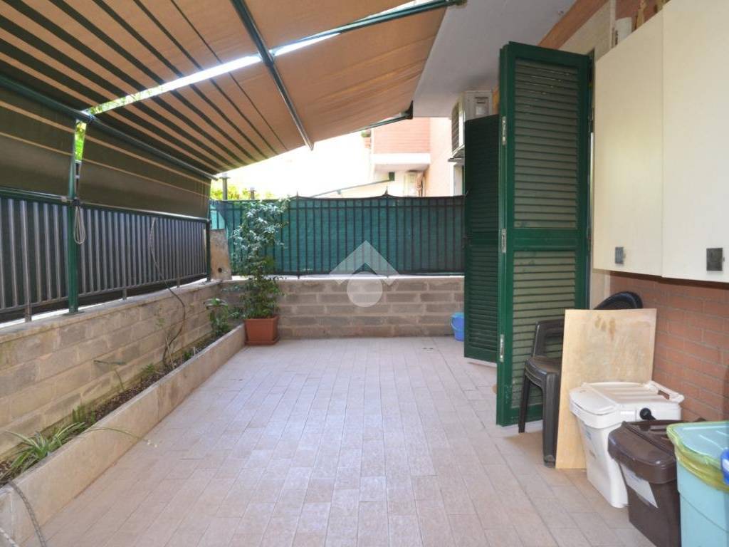 appartamento in vendita a Tivoli in zona Villaggio Adriano