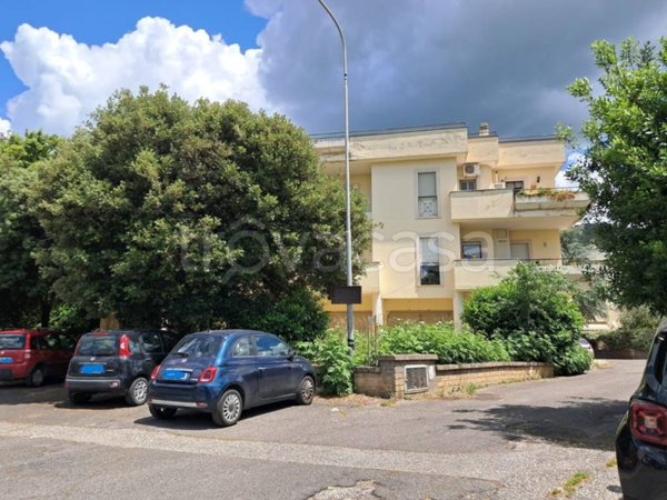 appartamento in vendita a Tivoli in zona Favale