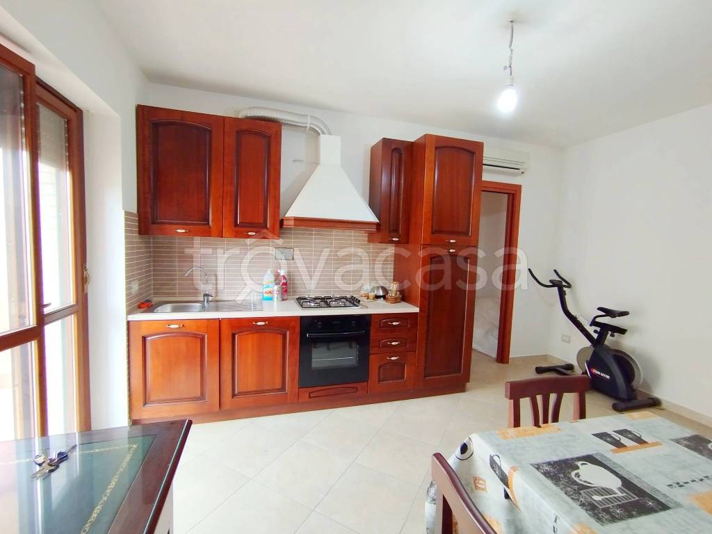 appartamento in vendita a Tivoli in zona Campolimpido