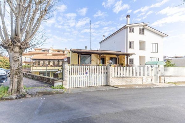 casa indipendente in vendita a Tivoli