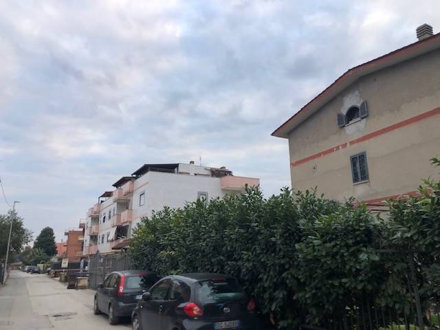 appartamento in vendita a Tivoli in zona Favale