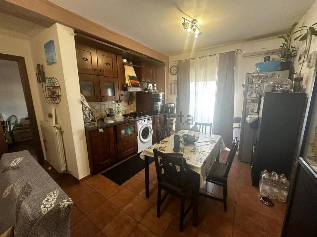 appartamento in vendita a Tivoli in zona Terme