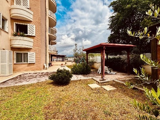 appartamento in vendita a Tivoli in zona Campolimpido