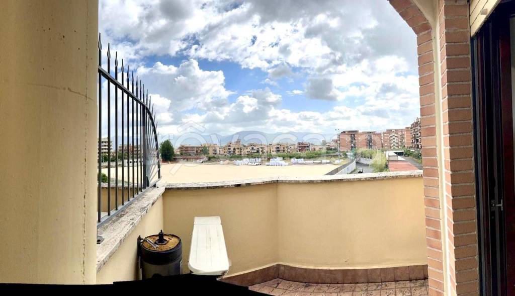 appartamento in vendita a Tivoli in zona Terme