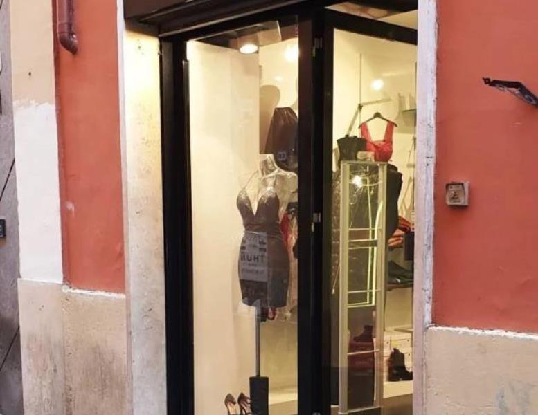 negozio in vendita a Tivoli