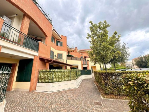 appartamento in vendita a Tivoli in zona Terme
