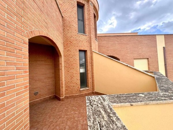 appartamento in vendita a Tivoli in zona Terme