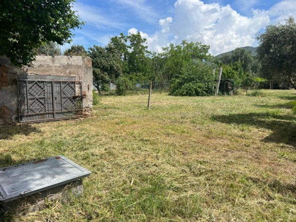 terreno edificabile in vendita a Tivoli in zona Favale